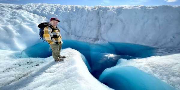 Why Glacier Hiking Should Be On Your Bucket List